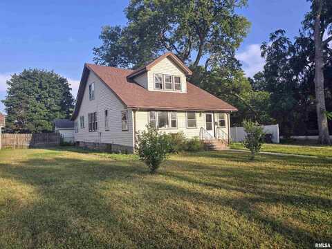 1113 S 5TH Street, Pekin, IL 61554