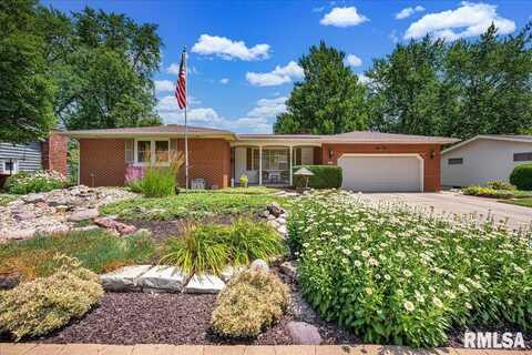 2802 N ELMCROFT Road, Peoria, IL 61604