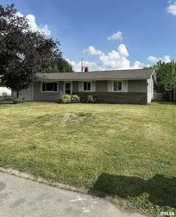 2010 W DAYTONA Drive, Peoria, IL 61614