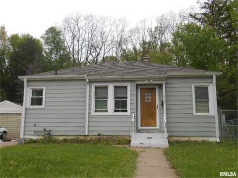 507 WAVERLY Road, Davenport, IA 52804