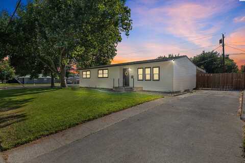 1301 Wright Ave, Richland, WA 99354