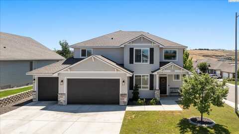 10389 W 17th Place, Kennewick, WA 99338
