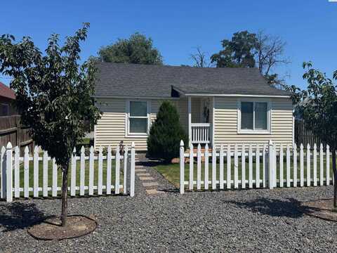 34 N I, Toppenish, WA 98948