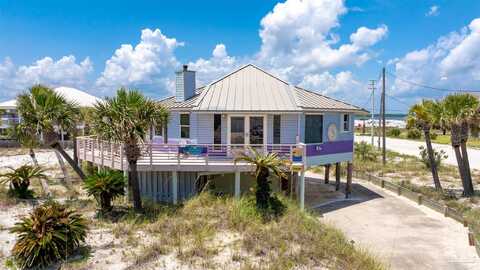 7838 Gulf Blvd, Navarre, FL 32566