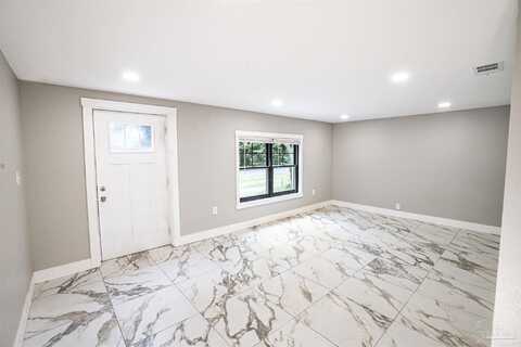 2800 W Yonge St, Pensacola, FL 32505