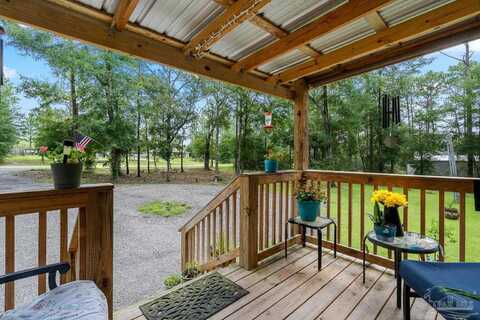 9997 American Farms Rd, Milton, FL 32583