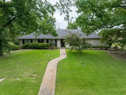 106 Wesley Dr., PALESTINE, TX 75801
