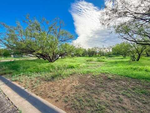 805 Abrams, Big Spring, TX 79720