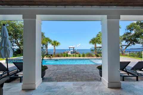 863 Bay Harbour Boulevard, Freeport, FL 32439