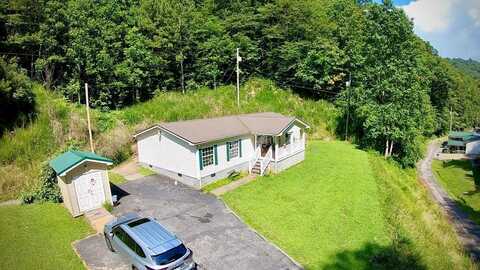 362 Pauley Holw, Forest Hills, KY 41527