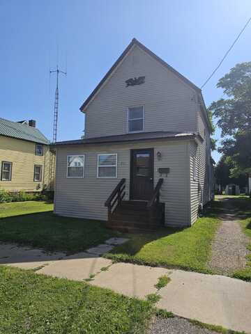 811 Young ST, Muir, MI 49783