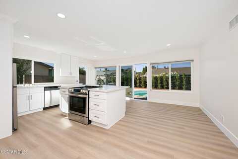 2091 Marter Avenue, Simi Valley, CA 93065