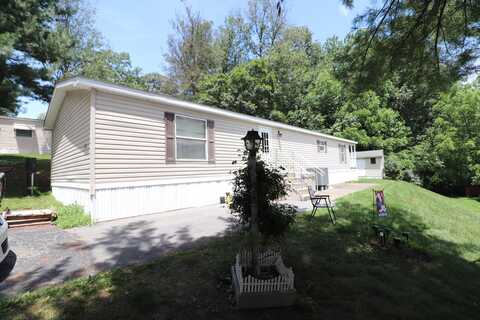 6313 Nisbet Court, Slatington, PA 18080