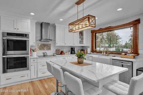 368 Stillwater Drive, Pocono Summit, PA 18346