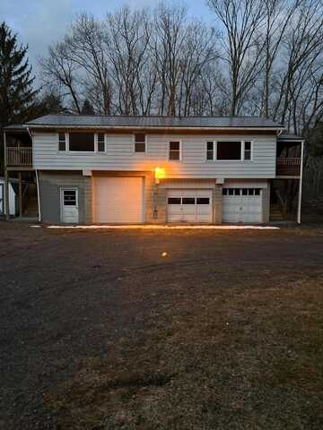 172 Hypsie Gap Road, Stroudsburg, PA 18360