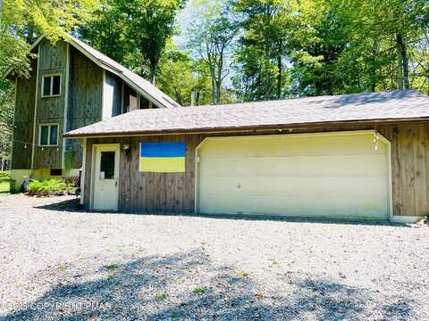 62 E Creek View Drive, Gouldsboro, PA 18424