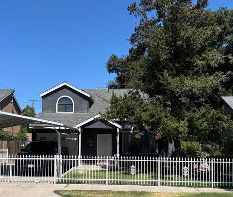 1592 Ferger Avenue N, Fresno, CA 93728