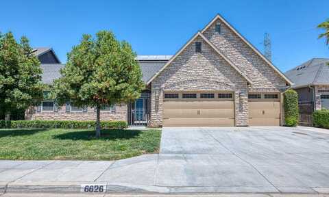 6626 Alluvial Avenue W, Fresno, CA 93722