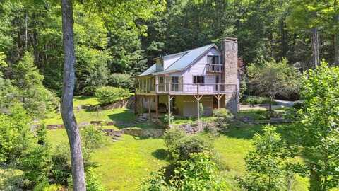 44 Rainbow Road, Highlands, NC 28741