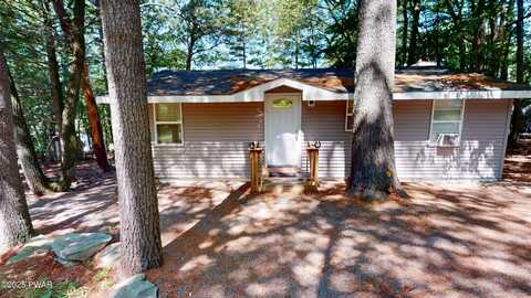 139 Chestnut Street, Dingmans Ferry, PA 18328