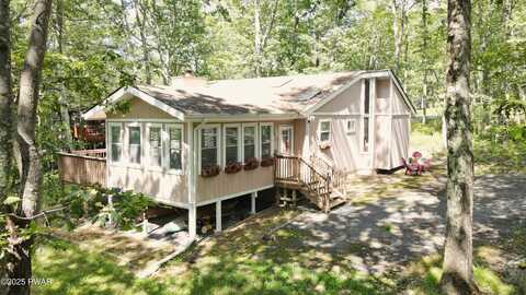 101 Surrey Drive, Lords Valley, PA 18428