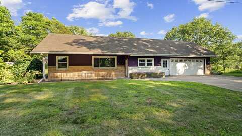 8033 S Pine, DIXON, IL 61021