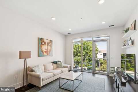 410 S FRONT STREET, PHILADELPHIA, PA 19147