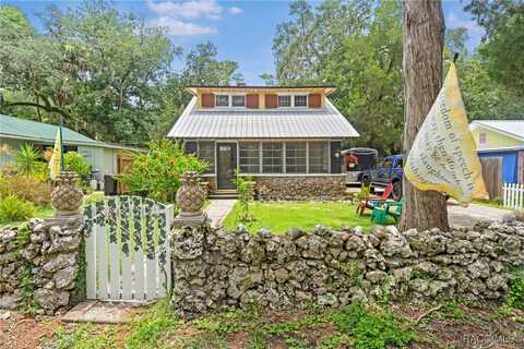11 62nd Street, Yankeetown, FL 34498