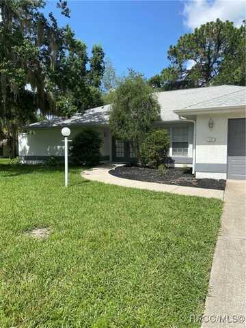 69 Sycamore Circle, Homosassa, FL 34446