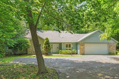 1427 Carroll Road, Fort Wayne, IN 46845