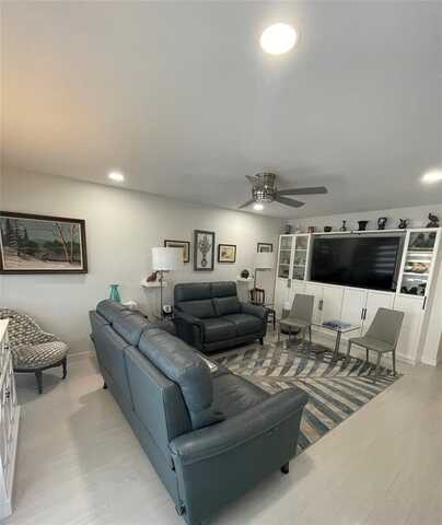 2022 Ellesmere B, Deerfield Beach, FL 33442