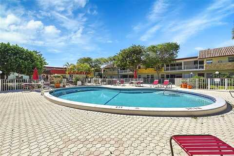 860 SE 6th Ave, Deerfield Beach, FL 33441