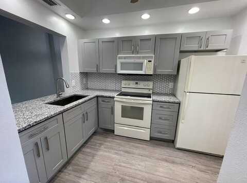 2339 SW 15th St, Deerfield Beach, FL 33442