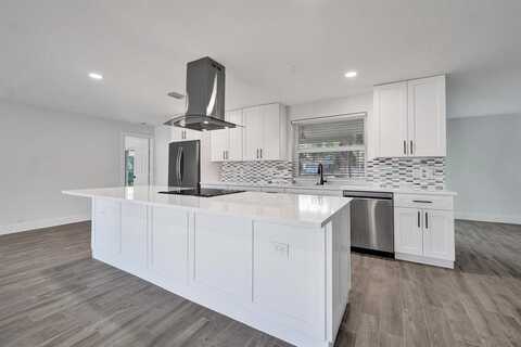 11600 NW 26th St, Plantation, FL 33323