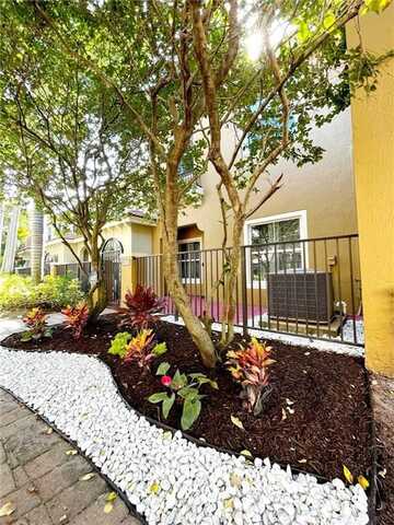 380 Lake Monterey Cir, Boynton Beach, FL 33426