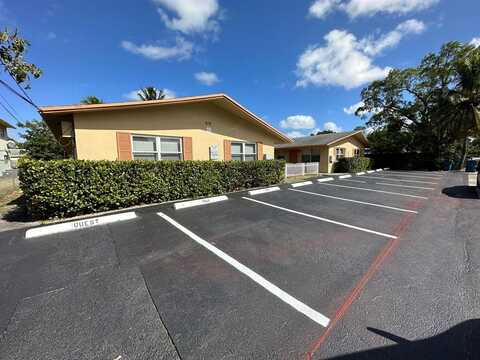 916 SW 15th Ter, Fort Lauderdale, FL 33312