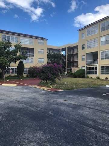 2801 Somerset Dr, Lauderdale Lakes, FL 33311