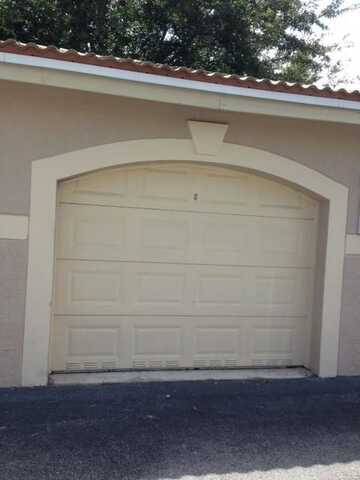 5045 Wiles Rd, Coconut Creek, FL 33073