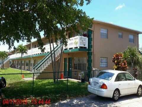 6011 SW 41st St, Davie, FL 33314