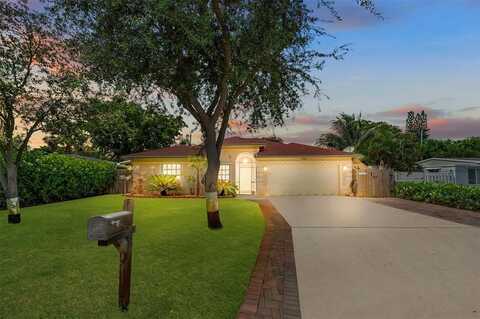 1383 NE 27th St, Pompano Beach, FL 33064