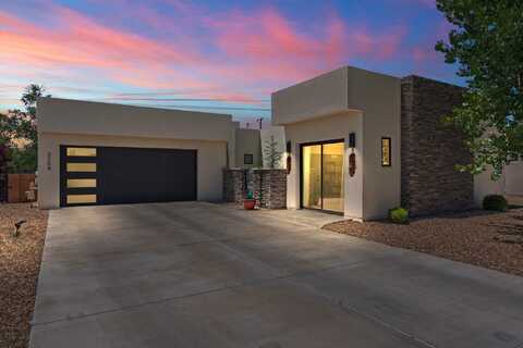 3204 Maxum Lane NW, Albuquerque, NM 87104
