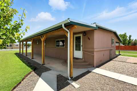 16 YERBA Road, Los Lunas, NM 87031