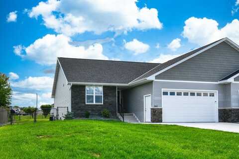 843 RED HAWK Drive, PULASKI, WI 54162