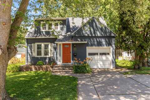 635 GROVE Street, NEENAH, WI 54956