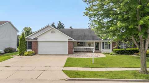 501 KADINGER Way, LITTLE CHUTE, WI 54140