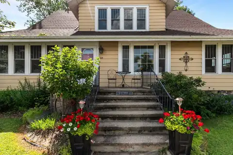 105 S ELIZABETH Street, WEYAUWEGA, WI 54983