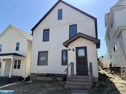 115 Wisconsin Ave W, Gilbert, MN 55741