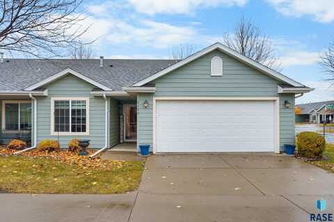 1100 N Redbud Pl, Sioux Falls, SD 57107