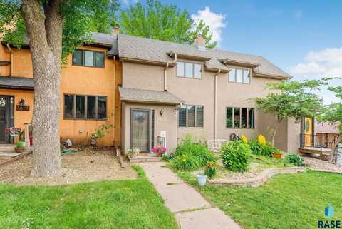 1817 S Stephen Ave, Sioux Falls, SD 57103