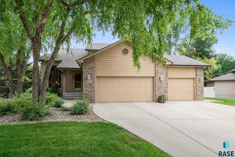 3524 S Grace Cir, Sioux Falls, SD 57103